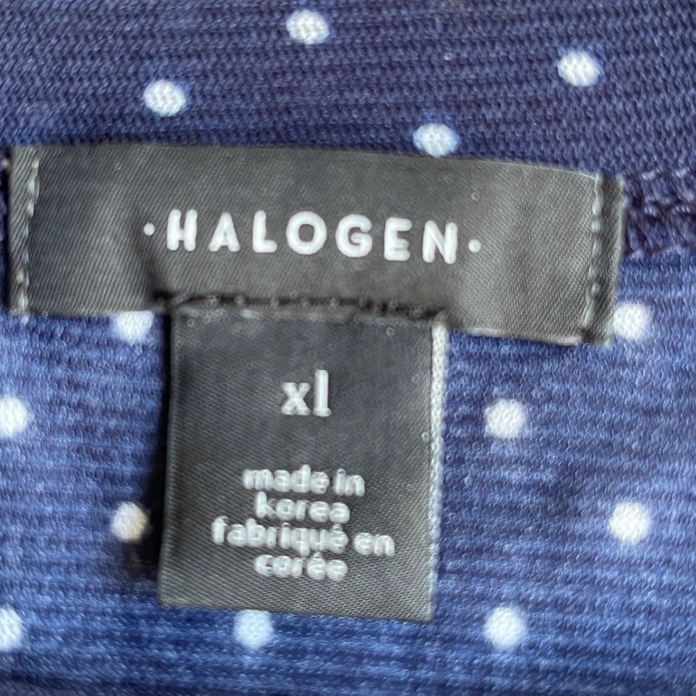 NWOT Halogen top - Picture 9 of 11